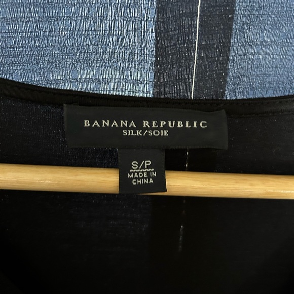 NWOT Banana Republic Silk Black Dress - Picture 4 of 5